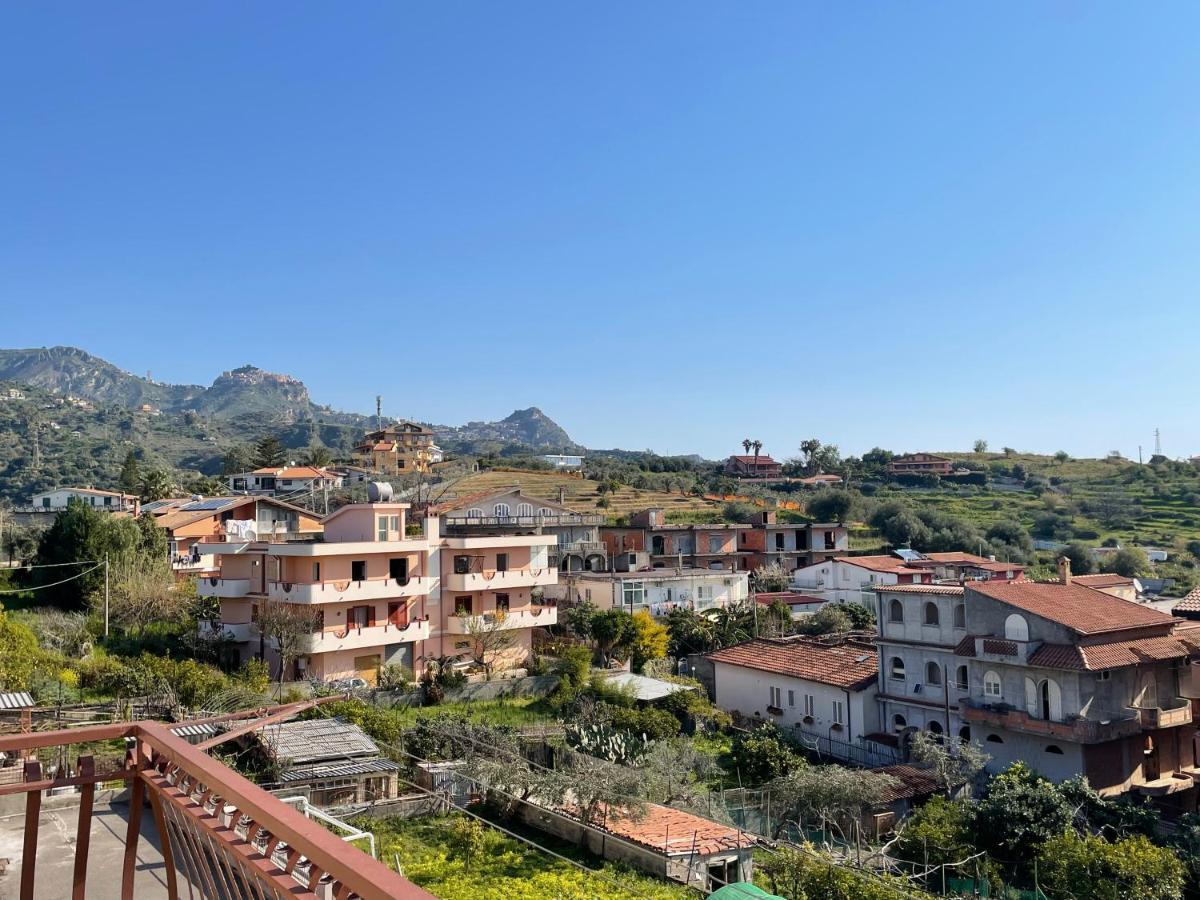 Ferienwohnung Pipa'S Suntrap Taormina Exterior foto